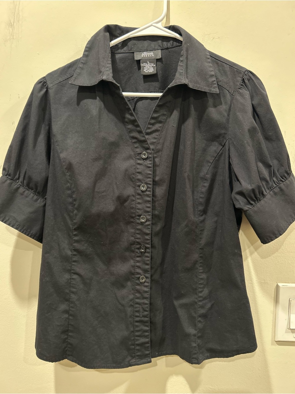 Allison Morgan V Neck Fitted Short Sleeve Button Down Collared Black shirt Sz L